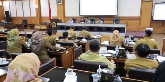 DPRD Gresik Soroti Minimnya Dana Perbaikan Jalan di RAPBD-P 2025