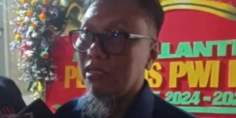 Ketua PWI Raya Angkat Bicara soal Viral 2 Oknum Wartawan Digeruduk Siswa SMKN
