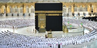 Masjidil Haram Bagikan 40 Juta Liter Air Zamzam Gratis Selama Bulan Suci Ramadhan 2023