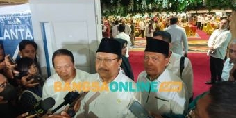 Teken MoU dengan Forum Rektor Indonesia Jatim, Mensos Ajak Perguruan Tinggi Entaskan Kemiskinan