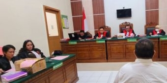 Warga Kalikepting yang Terlibat Judi Bola Online Dengarkan Dakwaan Jaksa di PN Surabaya