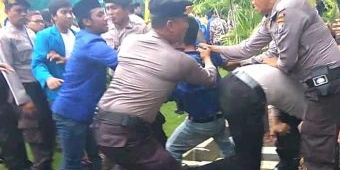 Demo PMII Pamekasan Tolak Garam Impor Diwarnai Kericuhan