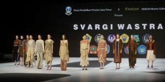 Gubernur Khofifah Apresiasi Murid SMK Jatim yang Tembus Panggung Fashion Dunia