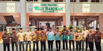 pererat-tali-silahturahmi-kapolres-kediri-kota-sowan-ke-ponpes-wali-barokah