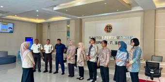 Tingkatkan Kualitas Pelayanan, Kantah Kabupaten Pasuruan Gelar Briefing Petugas Loket