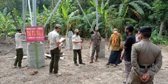 Tak Berizin, Bangunan Tower Ilegal di Sidokerto Jombang Disegel