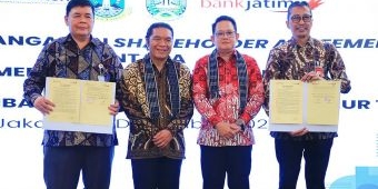 Pj. Gubernur Adhy Optimis SHA Bank Jatim - Bank Banten Jadi Peluang Tingkatkan Pembangunan Daerah