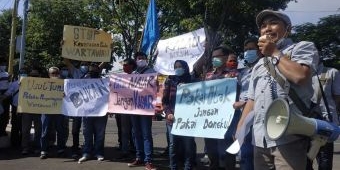 Datangi Polres, PWI Pasuruan Gelar Aksi Solidaritas Atas Penganiayaan Terhadap Wartawan Tempo