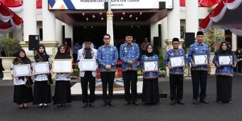 Komitmen Tegakkan Kawasan Tanpa Rokok, Sejumlah OPD Raih Penghargaan dari Bupati Tuban