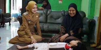 Wali Kota Kediri Serahkan Bantuan Disabilitas dan Biaya Hidup ke Warga Rentan