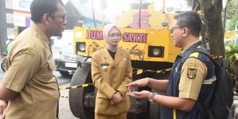 Pastikan Mudik Aman dan Nyaman, Wali Kota Kediri Tinjau Perbaikan Jalan MT Haryono