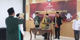 KPU Kabupaten Pasuruan Lantik PAW Anggota PPS Desa Lebakrejo