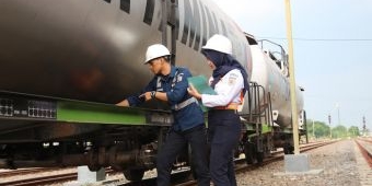 Dukung Kelancaran Pasokan BBM, KAI Daop 7 Operasikan 4 Perjalanan KA Barang