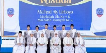 mahad-aly-lirboyo-wisuda-1-175-mahasiswa