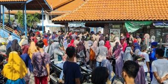 Vaksinasi di ASDP Diserbu Warga Bangkalan, Antrean Tembus 2.000 Orang