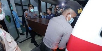 Jenazah Santri Korban Robohnya Ponpes Al Khoziny Diserahkan ke Keluarga