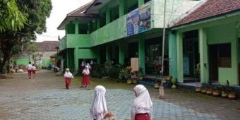 Diduga Sekolah Saling Berdekatan, SD Negeri di Kota Malang Hanya Terima 2 Siswa Baru