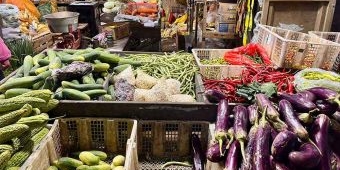 Harga Sembako Terbaru Surabaya 1 Mei 2025, Cabai Rawit Merah dan Ayam Kampung Turun
