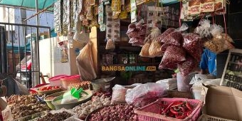 Daftar Harga Sembako Jatim 12 Oktober 2025: Cabai Besar Rp46.739/kg, Bawang Merah Rp33.990/kg