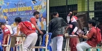 Pentas Drama Warnai Hari Guru Nasional 2024 di SMAN 2 Batu