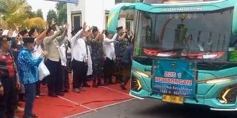 Wali Kota Madiun Beri Pesan saat Berangkatkan Jemaah Calon Haji Gelombang ke-2