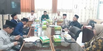 Audiensi ke Dewan, Pembina LBH Mitra Santri Sebut PCNU Situbondo Melanggar Hukum