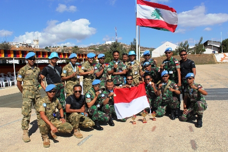 prajurit TNI yang bertugas di Lebanon. foto: puspen Mabes TNI