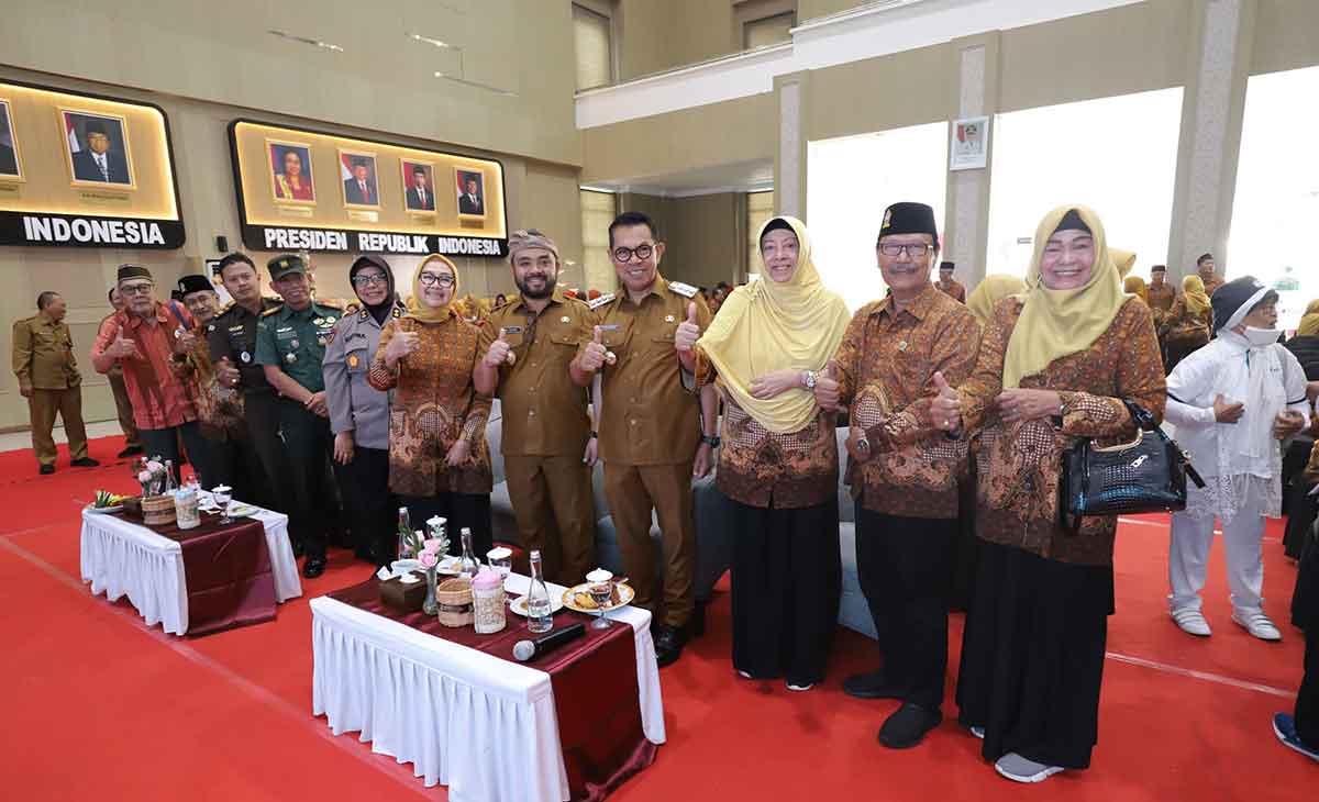 Wali Kota Batu saat menghadiri peringatan HUT ke-63 PWRI.