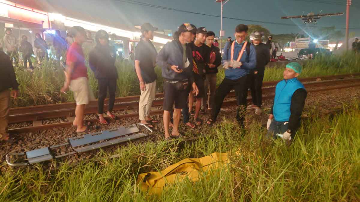 Wanita Tewas Tersambar Kereta Api di Flyover Aloha, Diduga Sengaja Menabrakkan Diri