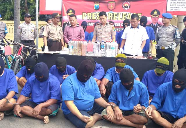 Para pelaku tindak pidanan yang berhasil ditangkap selama operasi pekat. foto: EKY NURHADI/ BANGSAONLINE