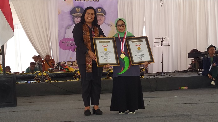 15.000 Pincuk Sego Kikil Kuliner Khas Jombang Pecahkan Rekor Muri