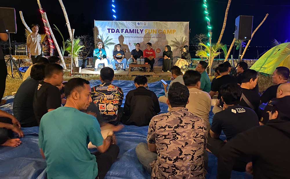 Sharing session saat TDA Family Fun Camp dengan menghadirkan beberapa pemateri.