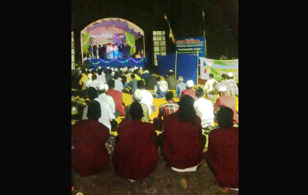 Acara halal bihalal Mapadeh Ateh dihadiri jamaah golongan putih dan hitam. (ft-fuad/ BANGSAONLINE)