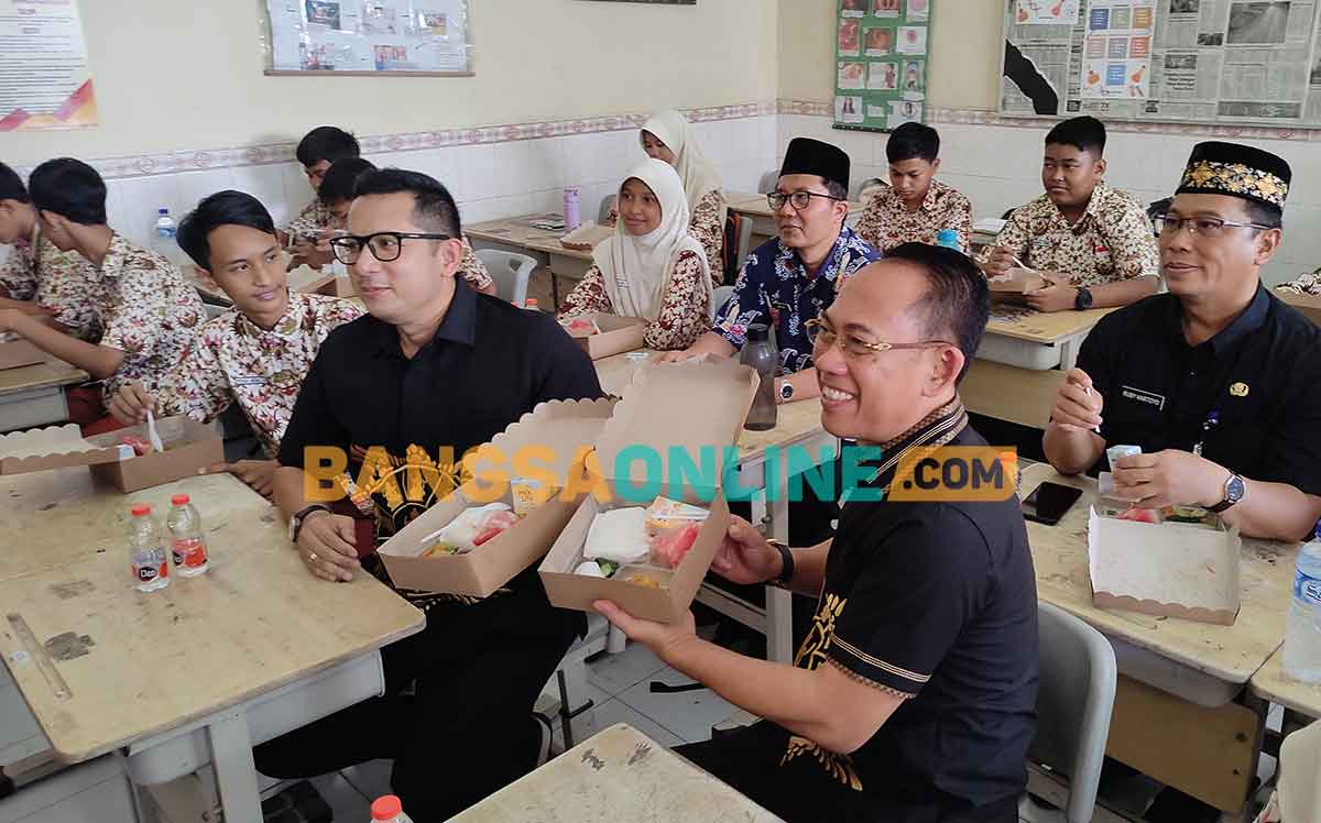 Kota Mojokerto Mulai Uji Coba Makan Bergizi Gratis Bagi 14 Ribu Siswa SD-SMPN