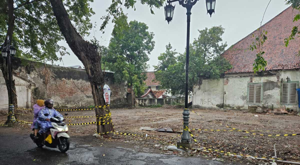 Kondisi bangunan eks Asrama VOC yang ditempati PT Pos Indonesia.