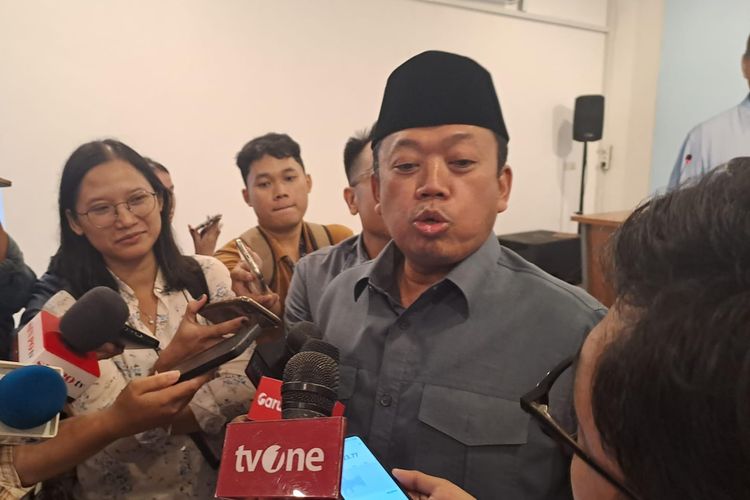 Sekretaris TKN Prabowo-Gibran, Nusron Wahid saat ditemui di Media Center TKN Prabowo-Gibran, Jakarta Selatan, Senin (11/12/2023). Foto: Kompas.com