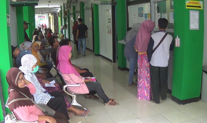 Pelayanan obat di RSUD Ploso tetap stabil.