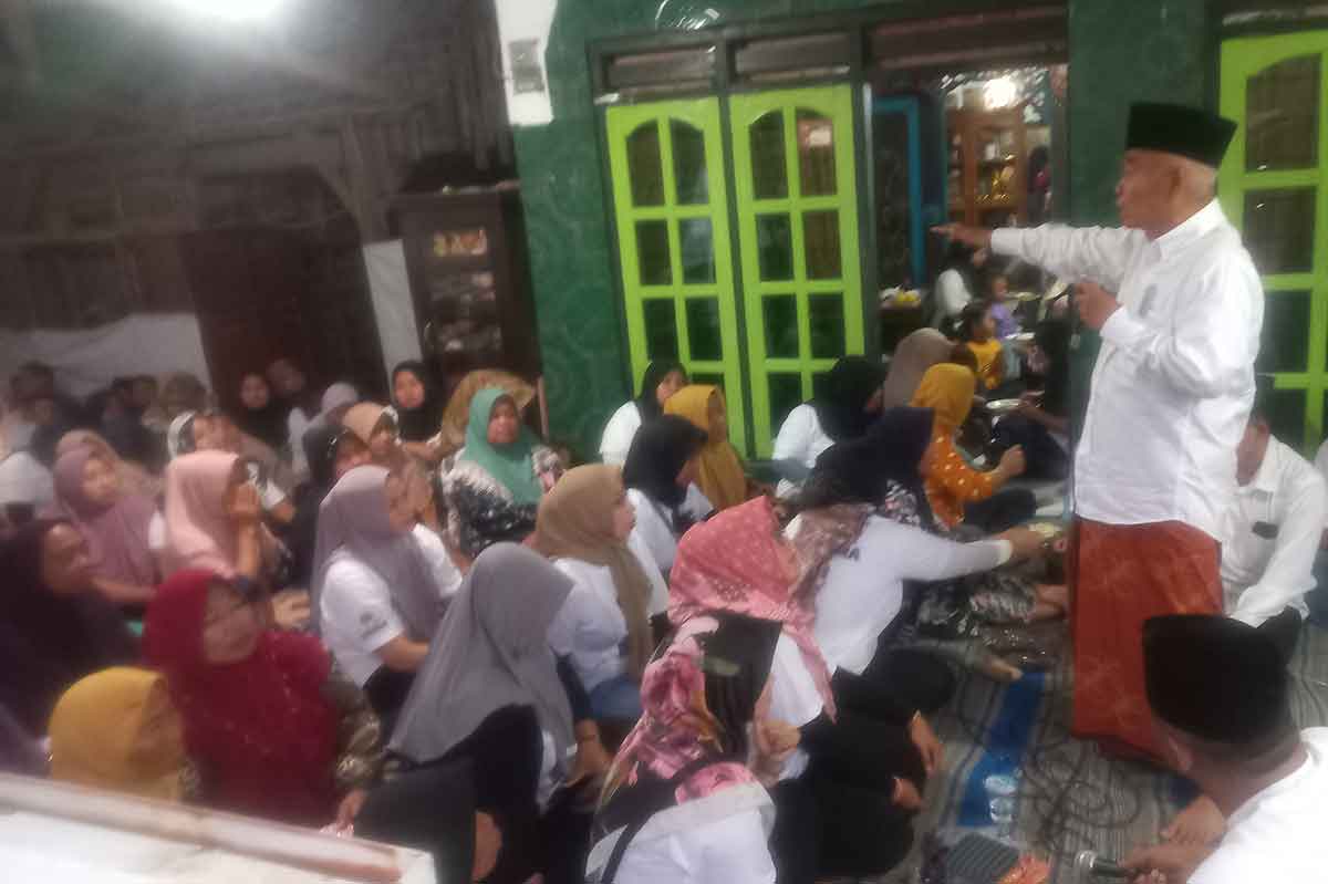 Kampanye Simpatik Pasangan Mubarok, Kiai Asep Gelorakan Semangat untuk Masyarakat