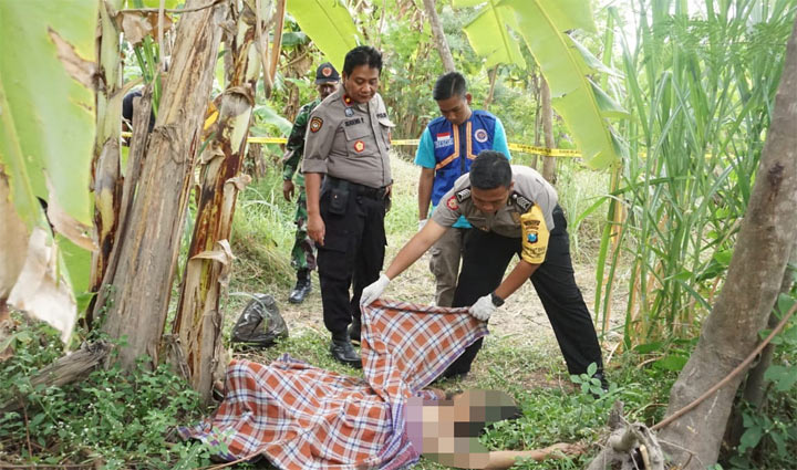 Kondisi mayat sebelum dievakuasi.
