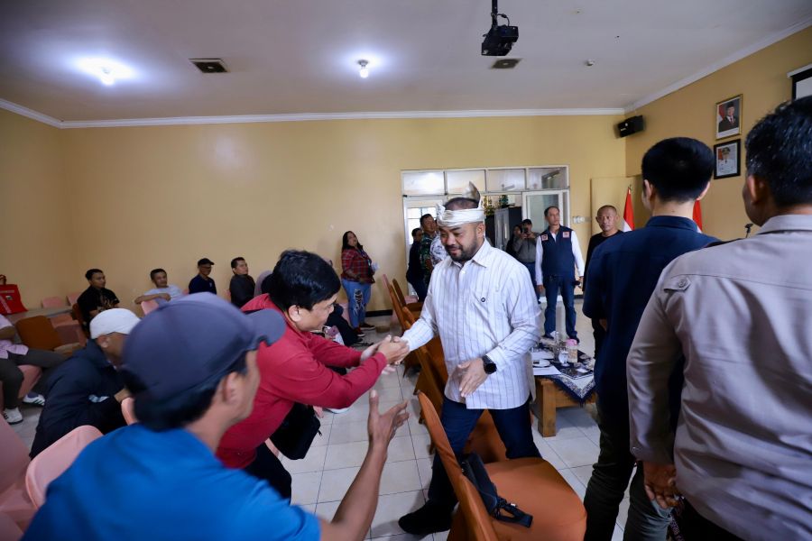 Wakil Wali Kota Batu Heli Suyanto saat menghadiri sosialisasi rencana gate parkir Alun-alun Kota Batu.