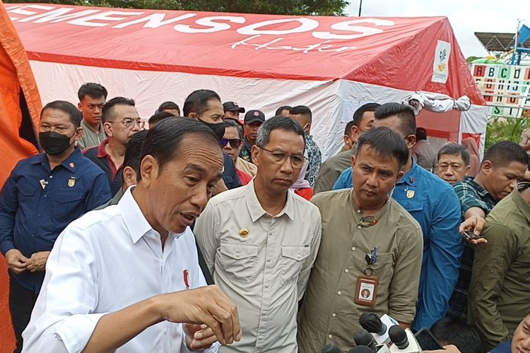Presiden Jokowi Sebut Kawasan Plumpang Berada Pada Zona Berbahaya. Foto: Ist