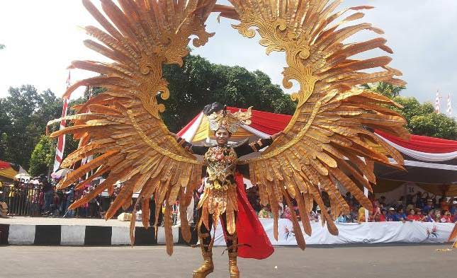Garuda menjadi defile pembuka JFC-15 Minggu (28/8). JFC tahun ini mengambil tema Revival, Kabangkitan Indonesia untuk Dunia.