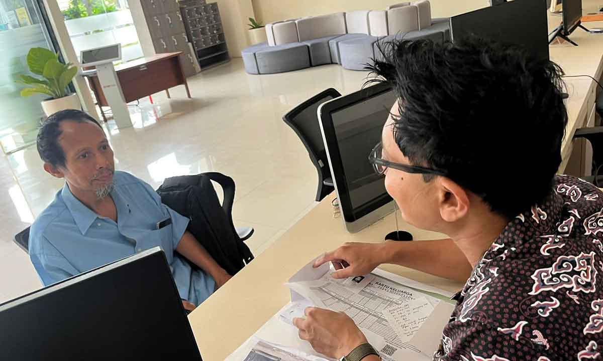Pelayanan yang dilakukan petugas dari Kantah Kabupaten Pasuruan.