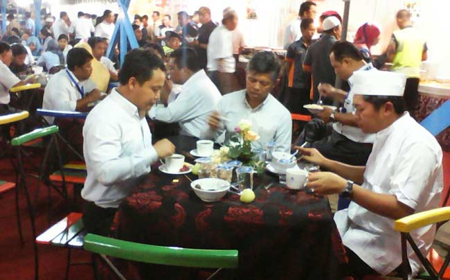 Pelindo III cabang Tanjung Perak saat buka bersama anak yatim beberapa waktu lalu. foto: ilustrasi