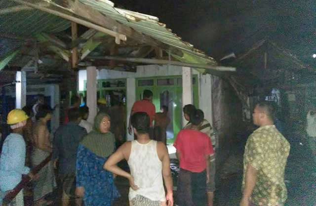 Ditinggal Bantu Tetangga Hajatan, Rumah di Kecamatan Rembang Pasuruan Hangus Terbakar