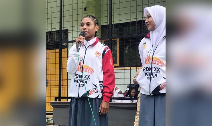 Dua atlet Muay Thai untuk PON XX asal Papua yang dititipkan di SMA Negeri 2 Batu.