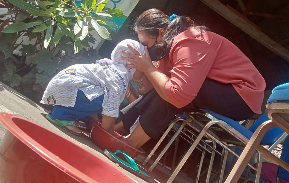 Edukasi safety riding yang dilakukan di MPM Honda Jatim dalam rangka memperingati Hari Ibu, Rabu (22/12).