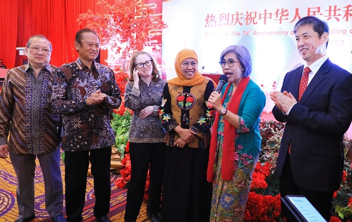 Hadiri 74 Tahun Berdirinya RRT, Khofifah Harap Kerja Sama Jatim-Tiongkok Meningkat
