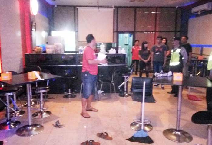 Cafe QQQ Tuban. 