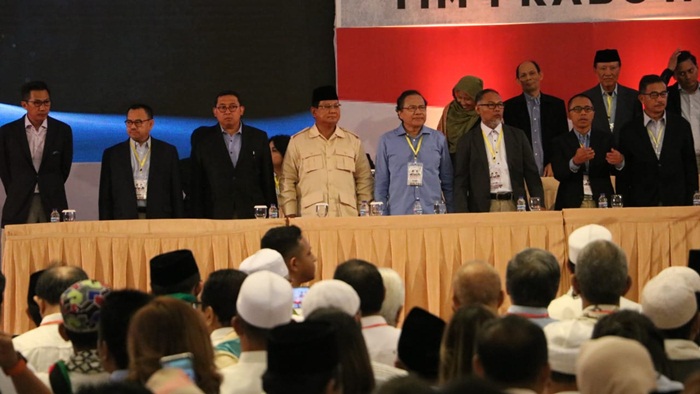 Capres nomor urut 02, Prabowo Subianto memberikan pidato kebangsaan di Dyandra Convention Hall, Surabaya. Foto : DIDI ROSADI/BANGSAONLINE